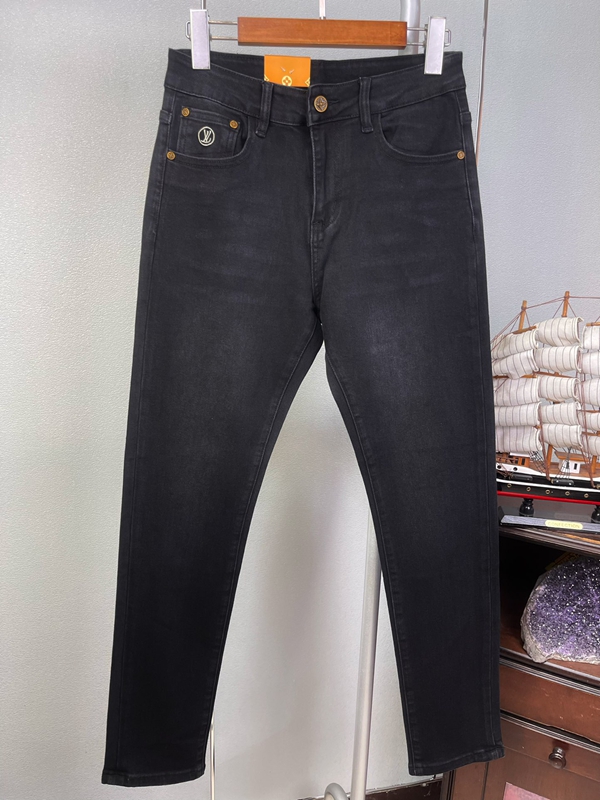 ブランドジーンズ側面デザイン